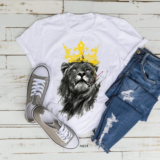 The lion king crawn T-shirt